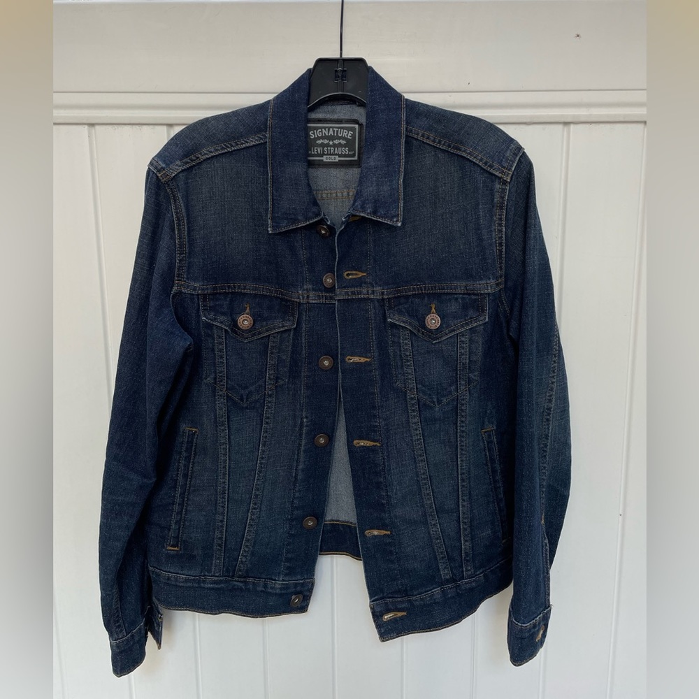 Levi’s Signature trucker jean jacket men’s size small